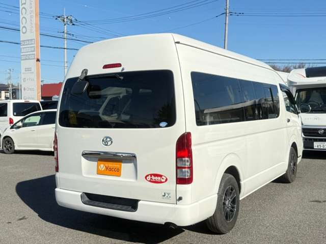 H22　レジアスエース　バンテック製D-BOX　乗車定員8名　就寝定員目安5名　車両サイズ538cm×188cm×228cm　サブバッテリー　1500Wインバーター　冷蔵庫　電子レンジ　FFヒーター