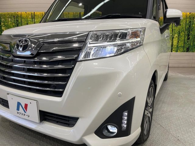 【LEDヘッドライト】悪天候や夜間走行時も良好な視界を確保し安心して運転できる高輝度LEDヘッドライトを装備！点灯速度が早く、消費電力も抑えられています。