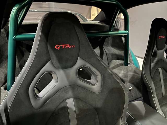 GTAm　右H　ディーラー車　世界限定500台　ロベルタリフター　フロントプロテクションフィルム　AL13特注センターロック21inchAW　アラゴスタDampers　EBMバルブ開閉モジュール　純正パーツ有