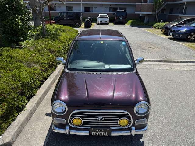 オートクリスタルは全車安いです。しかし誤解しないでくださいね。修復（歴無）車は当たり前　外観は綺麗　車内も綺麗です。全スタッフ総力を挙げて取り組んでおります。まずは通話料無料ダイアル　0078-6002-871157
