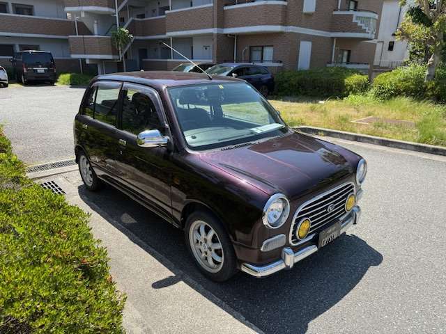 軽自動車購入後　エレメント交換も1000円税込　ワイパーブレードも1本1000円税込　冬タイヤから夏タイヤ入替も2000円税込　車検も当たり前に安いです。まずは通話料無料ダイアル　0078-6002-871157