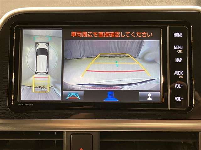 いまや必須装備「ナビゲーション」搭載！知らない場所に、スイスイッとドライブ。なんて便利な機能でしょうか？もう、これなしではハンドルを握れませんね！でも、運転中の操作は危険ですのでご注意ですね☆