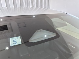 トヨタセーフティセンス搭載です。もしもの時に、衝突回避や被害の軽減をサポートしてくれます。