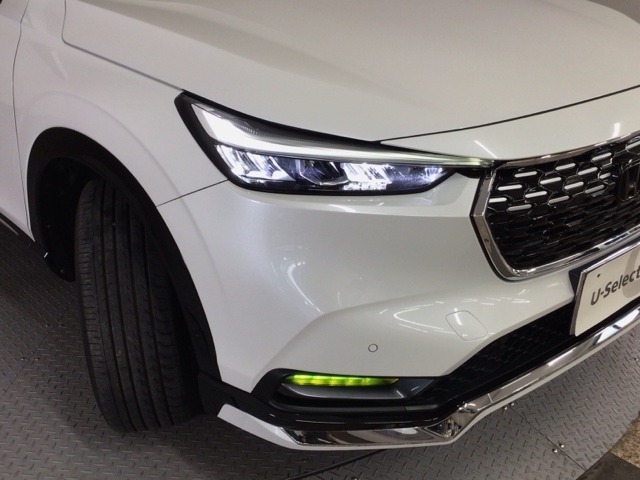 【LEDヘッドライト】ディスチャージヘッドライト（HID）と同等の明るさで、夜道や雨天走行が明るく視界良好！！　フォグライトも装備で、安心感さらにUPです♪安心ドライブを楽しんで下さい♪
