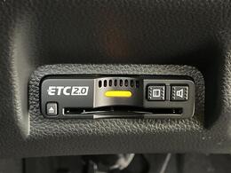 【ETC】有料道路を利用する際に料金所で停止することなく通過できる、ETC車載器（ノンストップ自動料金収受システム機器）が装備されています。セットアップを行うことで利用可能になります。