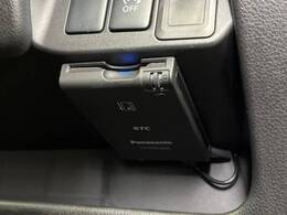 【ETC】高速道路の料金所をストレスなく通過！話題のスポットやサービスエリアに多い「スマートIC」利用時は必須のアイテムです。当店でセットアップを実施、ご納車当日からすぐにご利用いただけます！