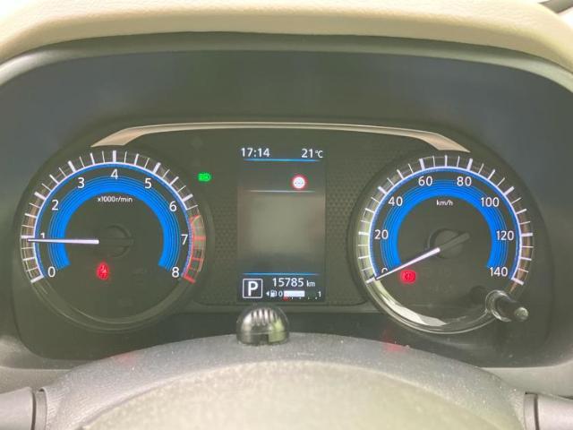 WECARSの展示場では実際に見て、触ってお車をお選びいただけます！知識の豊富な営業スタッフが様々なカーライフをご提案いたします！