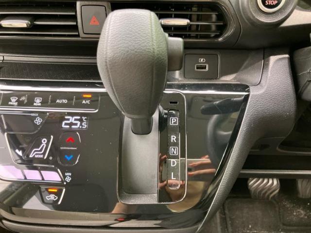 お車に合わせて無料保証以外にも、保証範囲、期間、距離を拡充させた有料保証もご用意しております！中古車の購入が初めてで不安・・・というお客様もご安心ください！