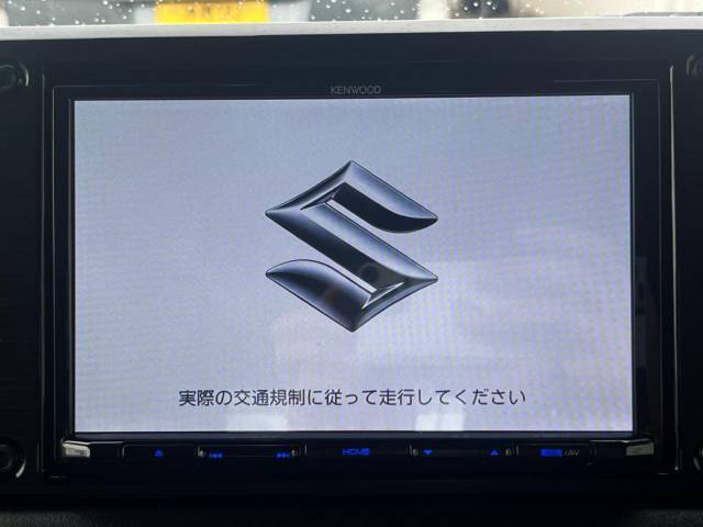 【純正ナビ】人気の純正ナビを装備。オーディオ機能も充実しており、Bluetooth接続すればお持ちのスマホやMP3プレイヤーの音楽を再生可能！毎日の運転がさらに楽しくなります！！