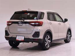 ★★★トヨタ認定中古車★★★　1年間走行距離無制限の「ロングラン保証」が付いています。全国約5,000ヶ所のトヨタのお店で保証修理可能です。お出かけ先でも安心です。選べる延長保証もご用意しています。