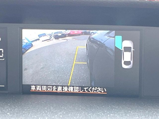 【サイドカメラ】停車・駐車時に死角になりがちな運転席から見えづらい部分の障害物を確認できます！雨天時や夜間などは特に活躍してくれるアイテムです。