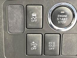 【スマートアシスト】走行中に前方の車両等を認識し、衝突しそうな時は警報とブレーキで衝突回避と被害軽減をアシスト。より安全にドライブをお楽しみいただけます。