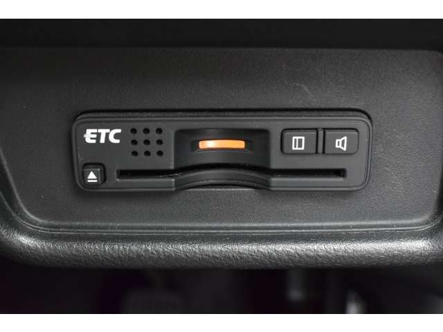 ETC車載器付ですので高速道路の料金所もノンストップです！