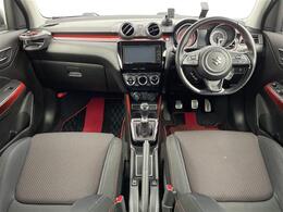 【インパネ全体】全方位で視界が広く、高い目線で運転もしやすいです！