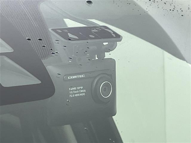 【ドライブレコーダー】映像・音声などの運転中の記録を残します。事故などを起こした起こされた時の証拠になりえますので、もしも時でも安心ですね。