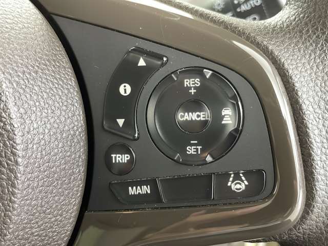 【運転席操作部】快適なドライブを楽しむための機能が装備されています！運転席から触れるので、使いやすいです！除菌プランいれていただくと、さらに清潔で安心していただけます！