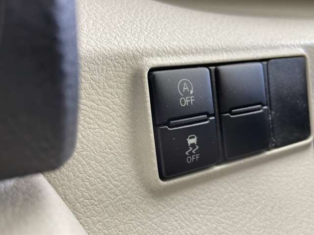 【運転席操作部】快適なドライブを楽しむための機能が装備されています！運転席から触れるので、使いやすいです！除菌プランいれていただくと、さらに清潔で安心していただけます！
