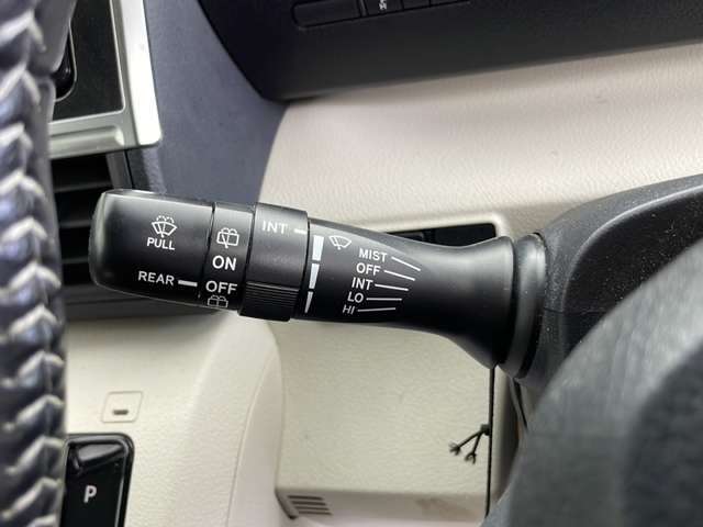 【運転席操作部】快適なドライブを楽しむための機能が装備されています！運転席から触れるので、使いやすいです！除菌プランいれていただくと、さらに清潔で安心していただけます！