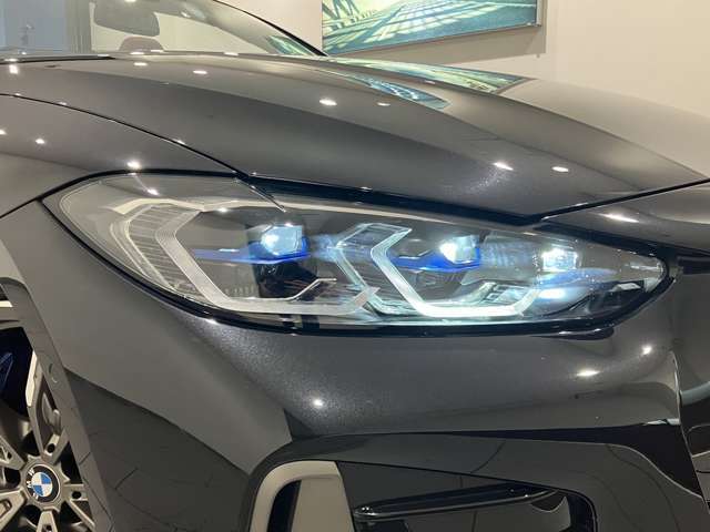 時を経ても深い魅力を放ち続けるBMW。より快適にお乗り頂くためにサポートプログラムをご用意しております。※認定中古車保証は登録日より最長4年間まで延長が可能です。