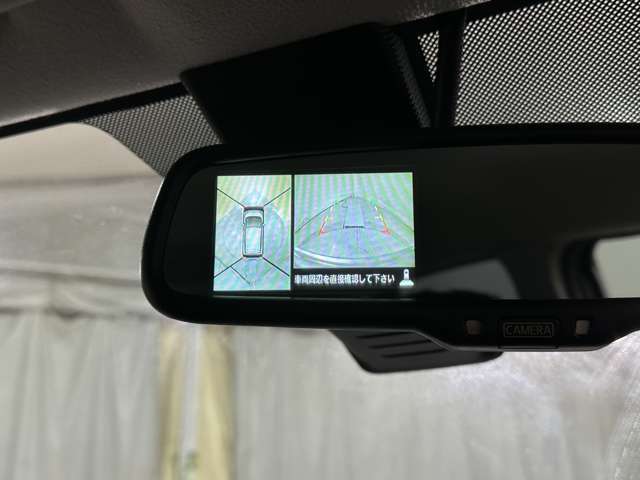 バックモニター搭載しています。全周囲カメラ（アラウンドビューモニター）搭載車です。