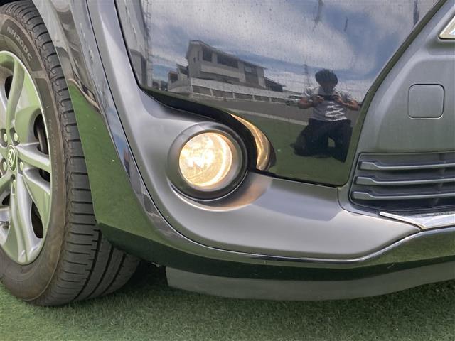 【ラゲッジスペース】リアシートを倒せばこの大容量！！ダンボールなどの大きい荷物も釣り具などの長尺物まで様々載せられそうです！！