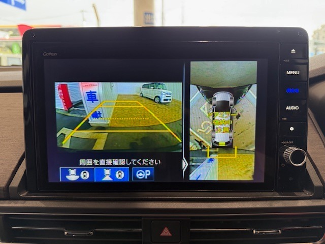 【バックカメラ】リバースにするだけで映ります、後方の安全確認や、狭い駐車場での車庫入れ、雨の日や夜間など視界の悪い時に便利です！安全にバックする為には欠かせない装備です。