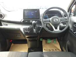 操作しやすい運転席廻り！操作パネルも使いやすい！！ドライブが楽しくなります！