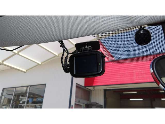 ■特典12■買取■買取にも力を入れています■再販可能な良質車は「買取直売」するので大手買取店以上の価格も可能です■ぜひ査定だけでもご来店ください■