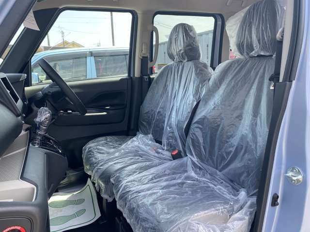 車両をご掲載にあたって車両写真でお車の状態が全て伝わるように意識しております！内外装の傷や汚れは全て確認して撮影しております。内装の匂いなど写真でわからないことは直接お電話などでお伝えくださいませ！