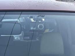 ドライブレコーダー付きです。