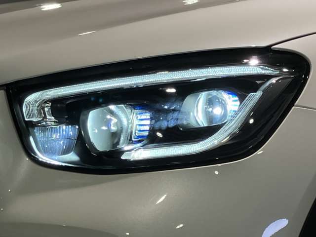 メルセデス・ベンツ正規販売店である当社で自動車保険にご加入いただくと、メルセデスオリジナルの『安心サービス』が無償でプラスされます！詳しくは当社までお問合せください！