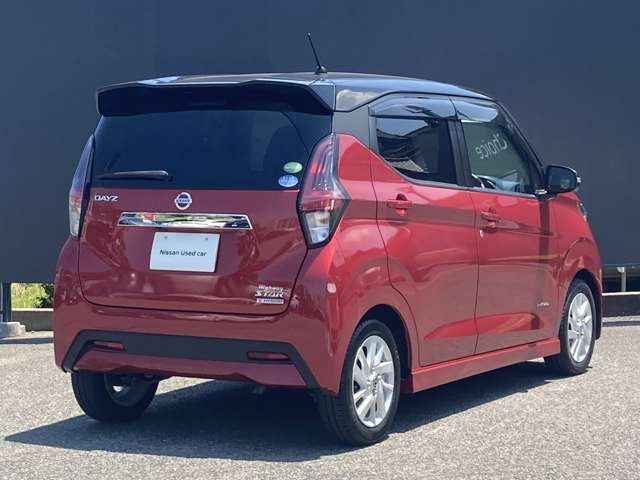 プライバシ-ガラスが装備されています。外を見るときは気にならずに、後方車両から車内が見えにくい設計です。