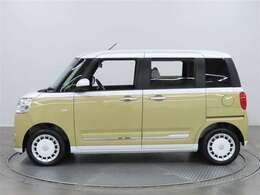 内外装に加えエンジンルームを徹底クリーニングする「まるまるクリーニング」を実施済み！