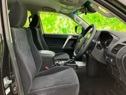 「この車の写真をもっと見たい」「状態が気になる」「この装備はついている？」どんな小さな疑問でもお気軽にお問い合わせください！