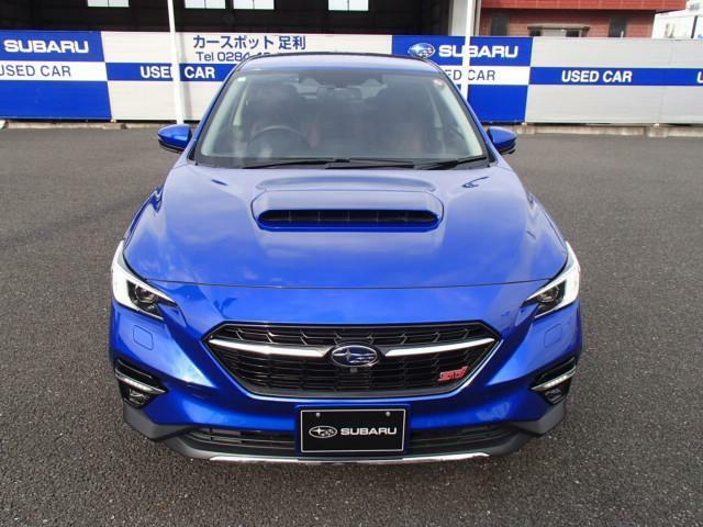 SUBARU 認定U-Car Premium：SUBARU 認定U-Carのうち、AIS評価点4.5点以上・走行距離3万キロ未満、使用月数36ヶ月未満という更に厳選したハイクオリティなクルマのみをラインアップ。