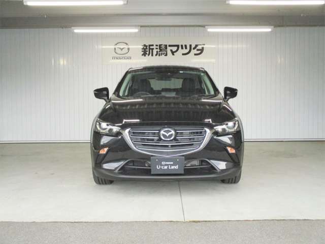 車両本体価格に点検整備費用が含まれています。弊社基準および保安基準に合わせ、要交換、修理と判断された部品は弊社負担にて整備させていただきます。追加整備費用はかかりませんのでご安心ください。