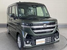 グループ年間販売台数は4，000台以上！！大量販売・大量仕入によって低価格での提供を実現しています！
