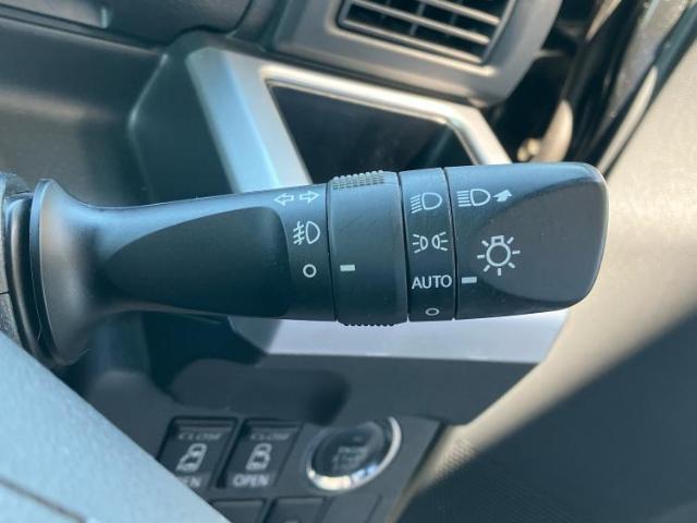 国産車から輸入車まで多様なお客様のニーズのお応えできるように、全国規模で豊富な在庫展開！車のことならWECARSへ！