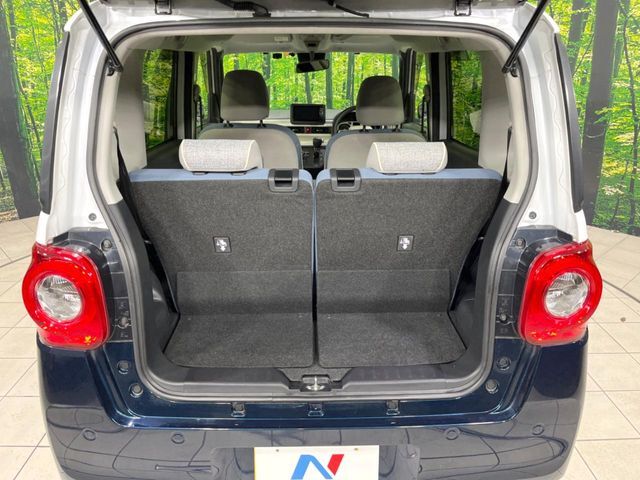 普段のお買い物や通勤、送迎等に十分な荷室スペースを確保しております。セカンドシートを倒すと、大きな荷物の積載も可能です♪