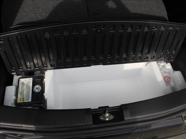 突然のパンクでお困りになった事はございませんか?今のお車はスペアタイヤがほとんど付いておりません。ケイカフェは万が一の事態に備えてオリジナルパンク保証もご用意しております。お気軽にご相談下さい！