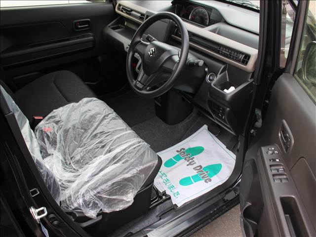 快適なカーライフを過ごしていただくためにオイル交換～定期点検や車検整備なども実施。国土交通省トップランクの指定工場6拠点、認証工場1拠点の体制で高いクオリティの整備を実施しております。