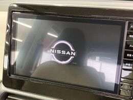 【大画面ナビ】人気の大型9インチナビを装備。存在感のある大画面はインパクト大！ナビ利用時のマップ表示は見やすく、テレビやDVDは臨場感がアップ！いつものドライブがグッと楽しくなります♪