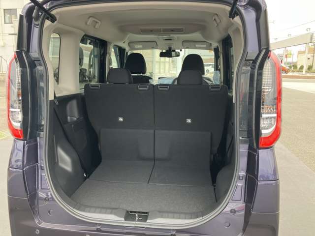 車内クリーニングと外装の磨きをしてあります。