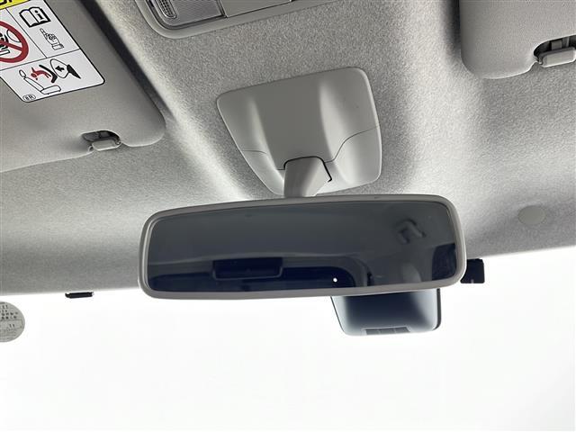 【バックミラー】大きくて見やすいので、後方を見るときも安心です！