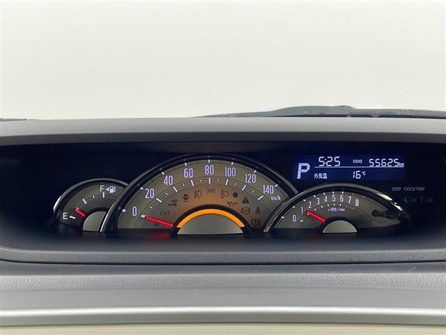 【スピードメーター】メーターがシンプルで見やすく運転しやすいですね！