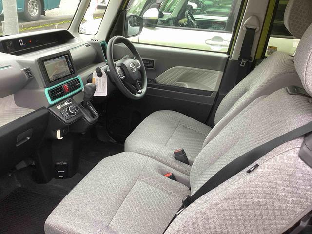 運転席・助手席全体像です