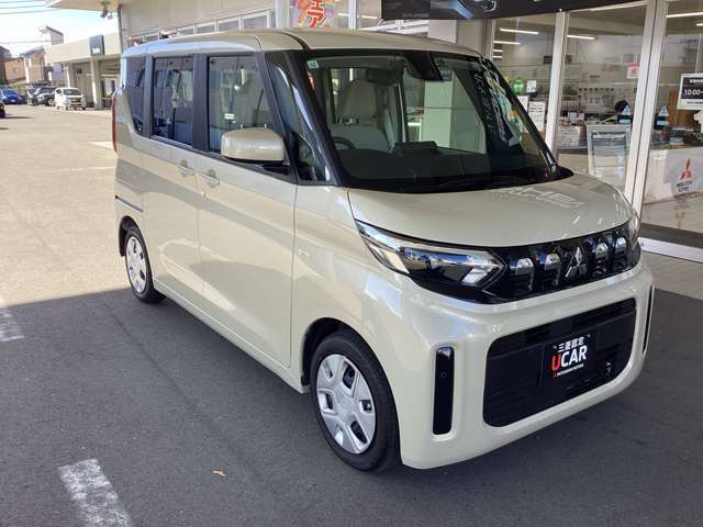 三菱認定UCARプレミアム（3年間保証・走行無制限）が付いています。