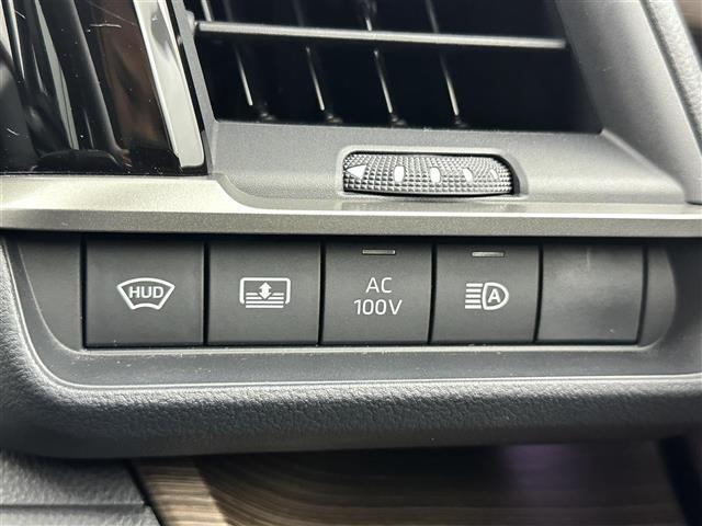 【運転席操作部】快適なドライブを楽しむための機能が装備されています！運転席から触れるので、使いやすいです！除菌プランいれていただくと、さらに清潔で安心していただけます！