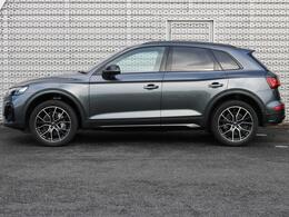 全車両に標準装備の純正アルミホイールは、純正ならではのバランスの良いデザインと、走行安定性をお楽しみ頂けます。