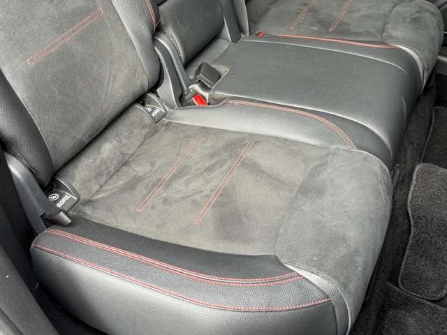 「カーセンサーを見て電話しました」とお伝えください。お車の車両状態(装備内容・キズ)は店舗直通【 073-435-5300 】までお電話お待ちしております。全国納車可能です。納車方法に関してもお気軽にご相談ください。